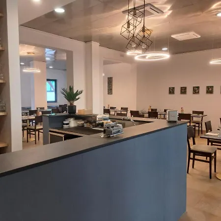 Trieste Otel Senigallia