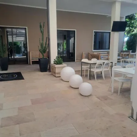 Hotel Trieste 3*